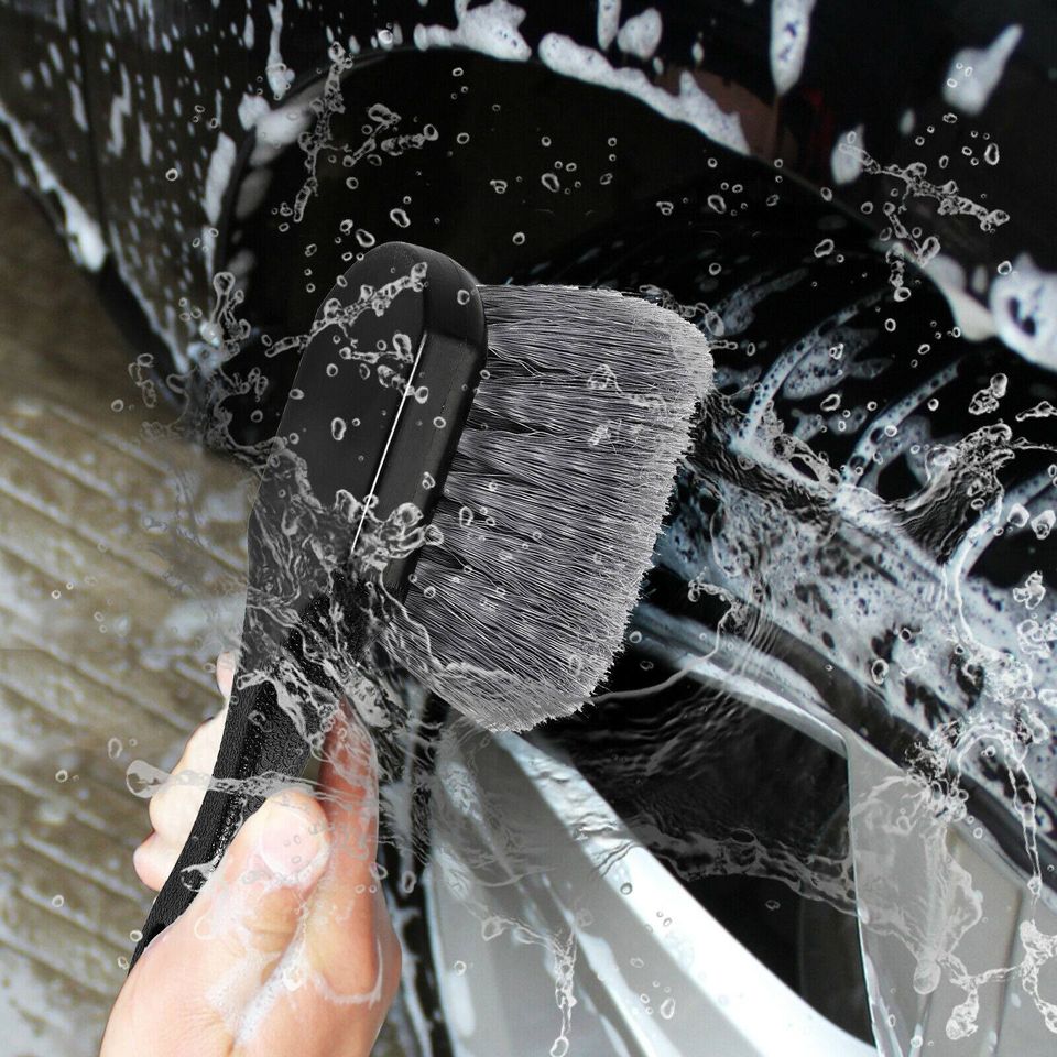eSynic 11Pcs 17 in Car Wheel Brush Set Rim Tire Engine Wash Cleaning Kit Detailing Tool AU